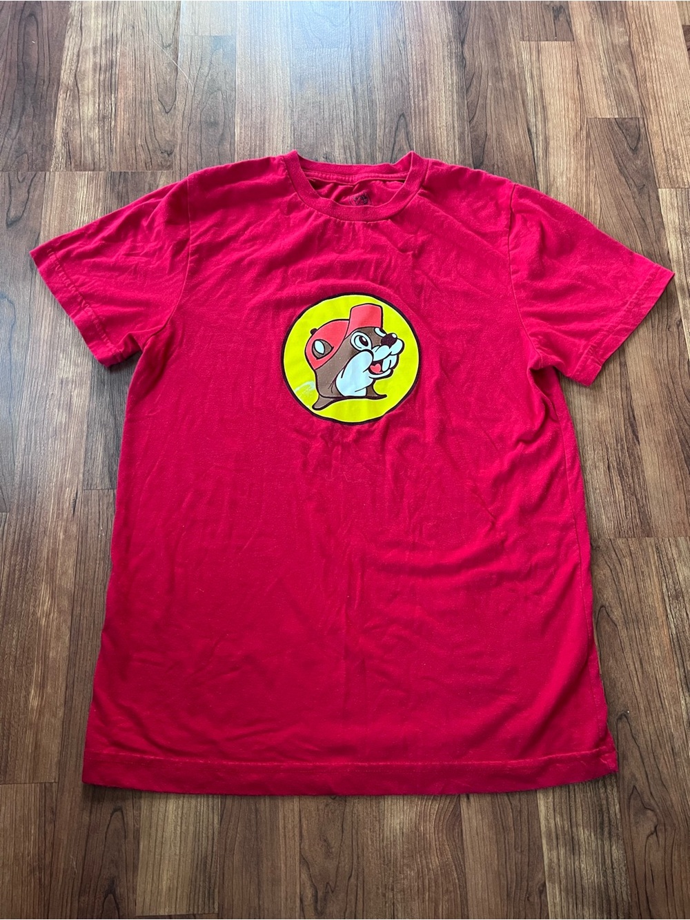 Buc-ee’s Classic Beaver Logo Red Graphic T-Shirt Size Small